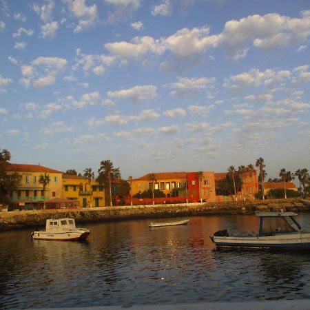 Chez Eric Hotell Gorée Exteriör bild